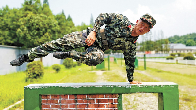 一個士兵的平凡世界：只要堅持拼搏，總會迎來一次次跨越