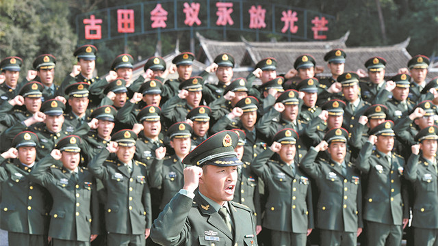 影像丨第七十三集團(tuán)軍深入推進(jìn)政治建軍聚力強(qiáng)軍實(shí)踐