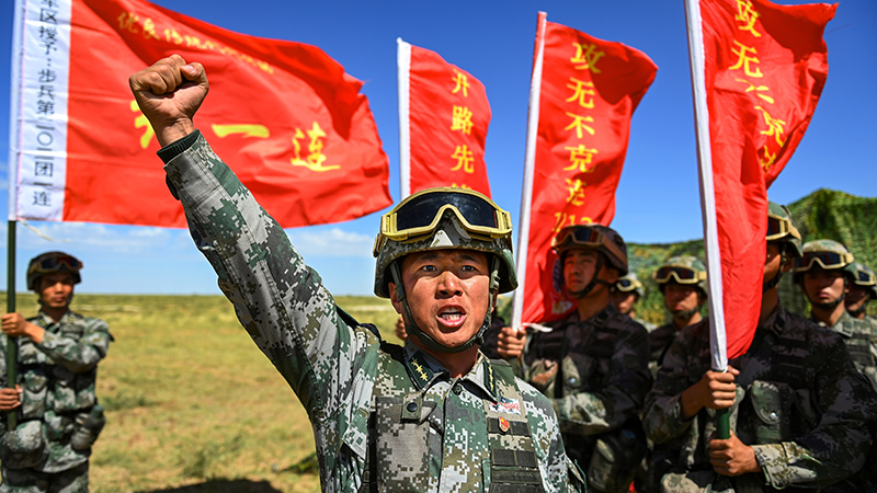 了不起的中國軍人丨楊德龍：立身為旗，當好星火傳承人