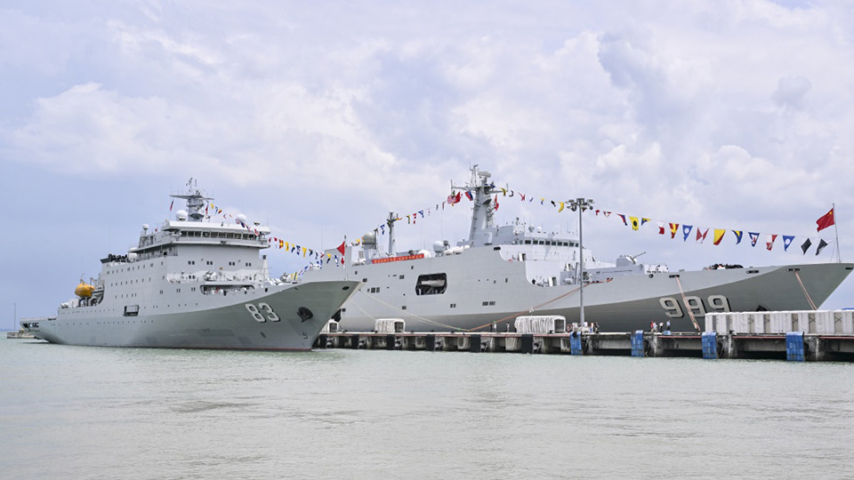 中國海軍戚繼光艦、井岡山艦訪問馬來西亞